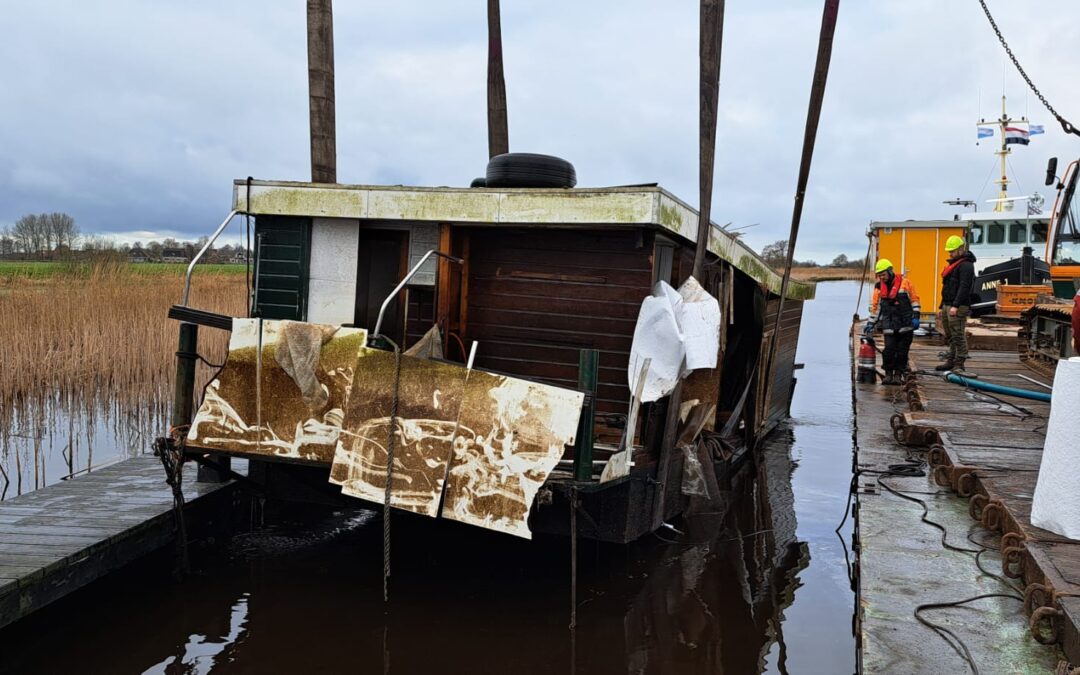 Berging woonark Friesland